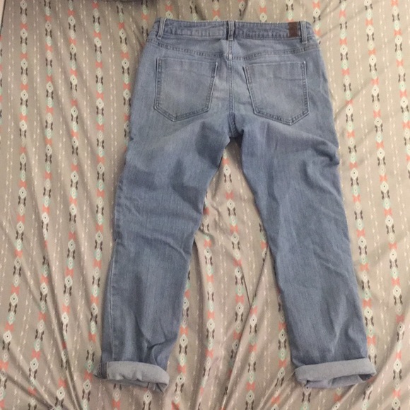 *BOGO 50%*Simply Vera floral embroidered jeans - Picture 5 of 7